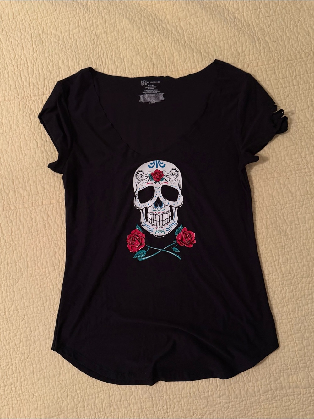 No Boundaries Skull & Rose Tee